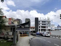Changi Road (D14), Shop House #570509861
